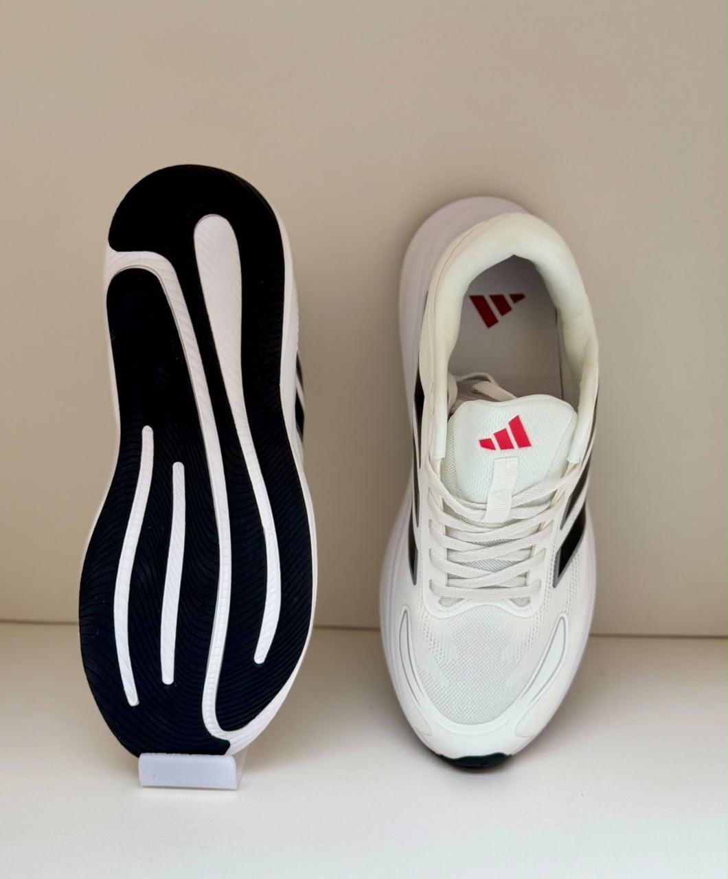 AeroFlex White Runner