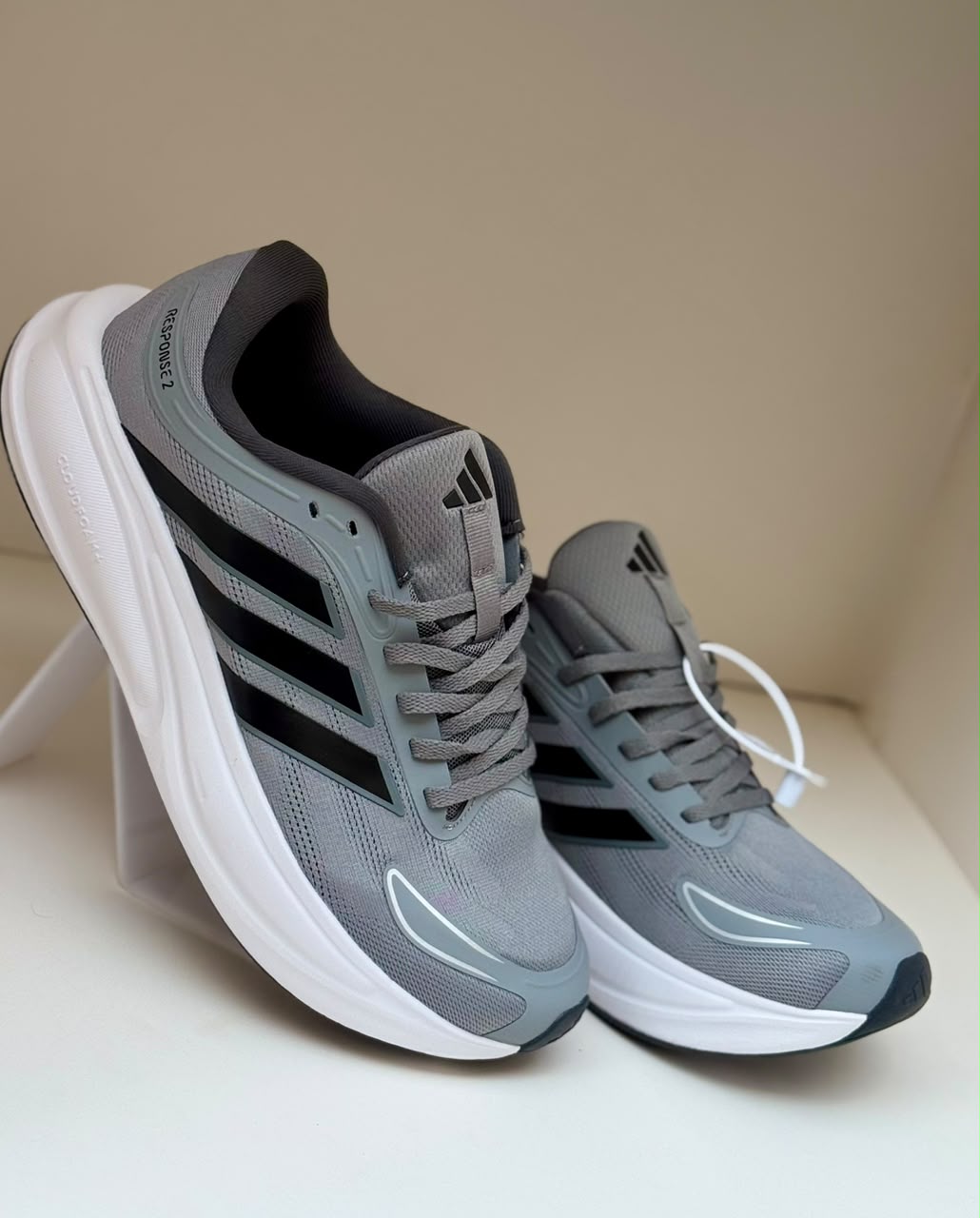 AeroFlex Grey Runner