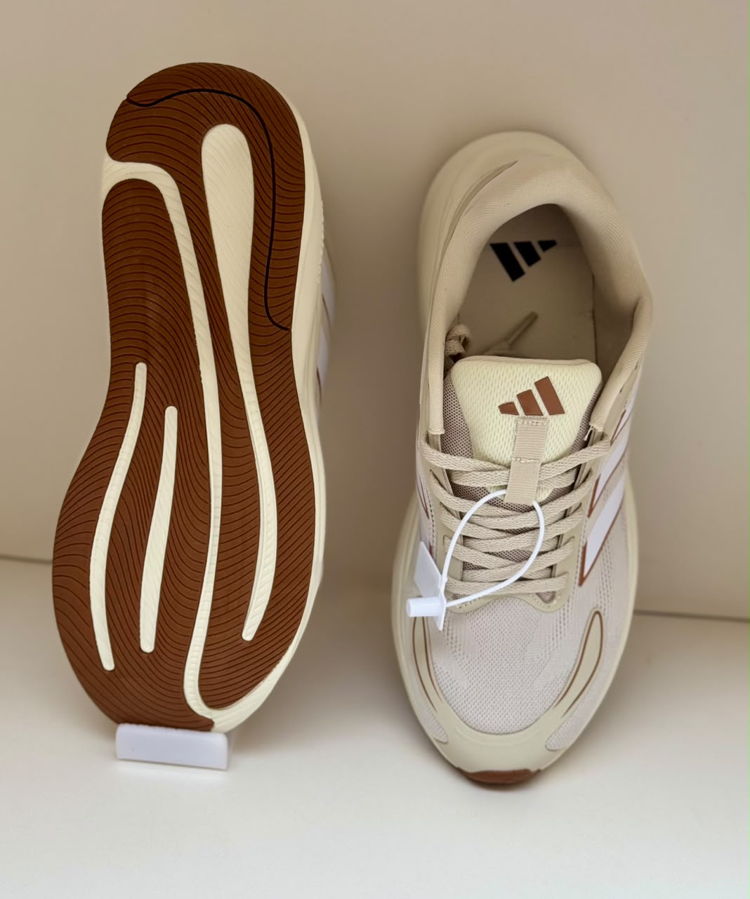 AeroFlex Cream Runner