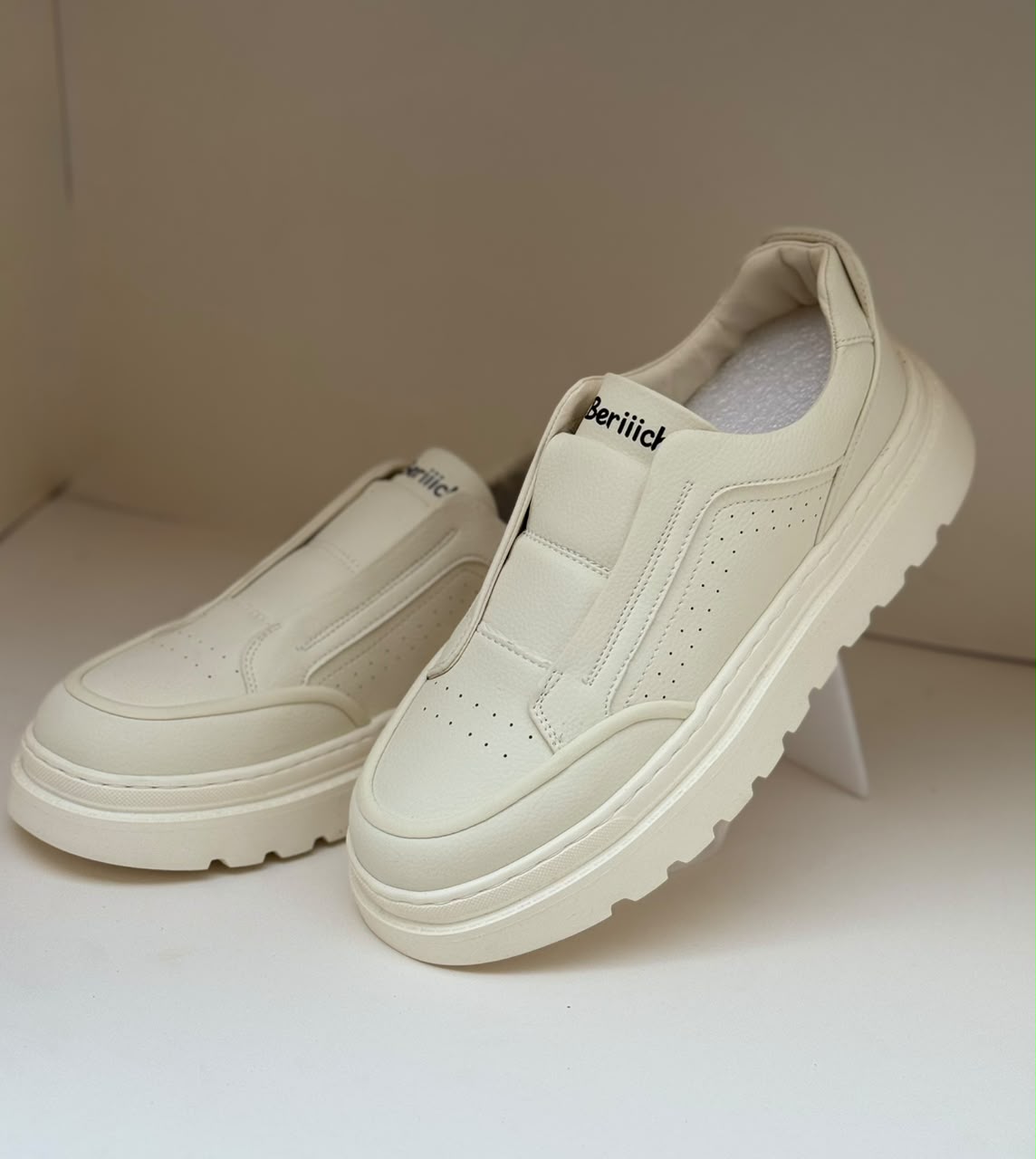 Urban White Black Casual Sneaker