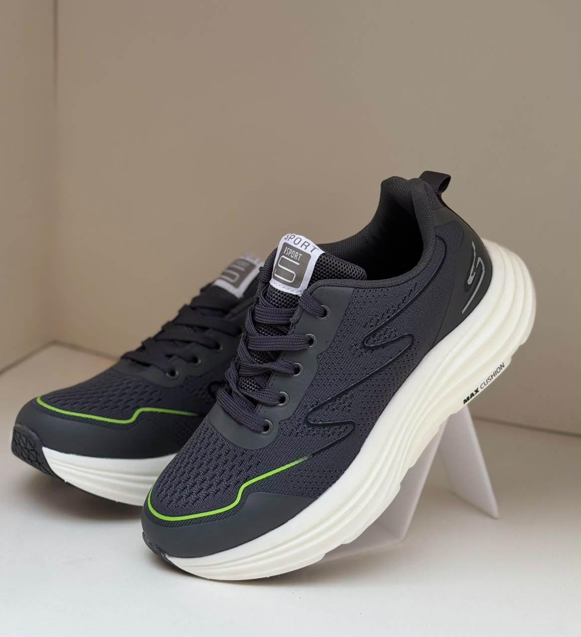 ShadowVolt Runners Grey